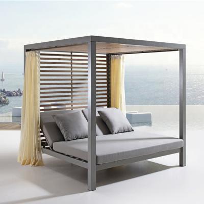 China Modern Daybed Furniture Rattan Wicker Luxury Beach Canopy Outdoor Bed for sale