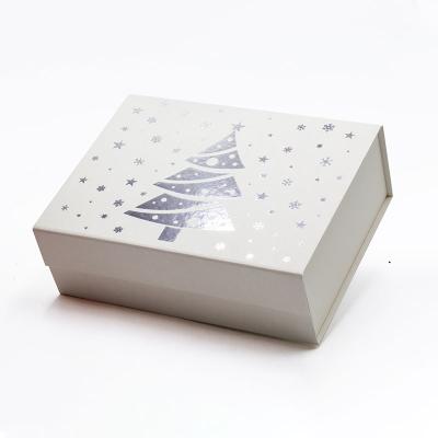 China Recyclable White Eco Friendly Christmas Eve New Year Paper Cardboard Present Gifts Box For Christmas for sale