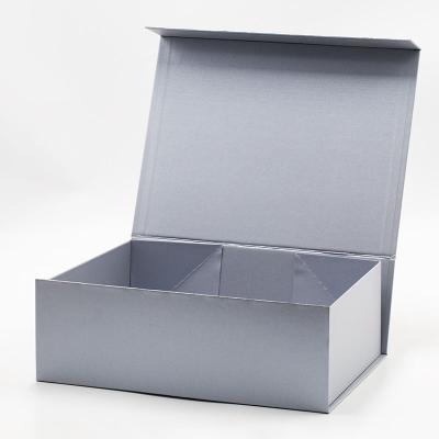 China Recyclable Custom Luxury Silver Gorgeous Quality Art Brand Magnetic Closure Gift Packing Box Paper for sale