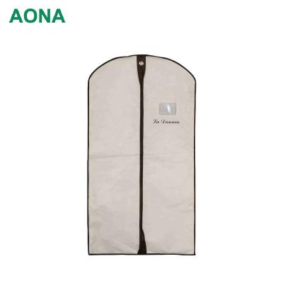 China Non-woven Wardrobe Clothing Bag Hotsale Garment Storage Travel Cover Hanging Dustproof Bag for sale