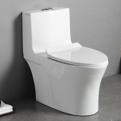 China New Arrival Modern White One Piece Ceramic Toilet WC Piss Strap Banheiro Closestool Dual Toilets à venda