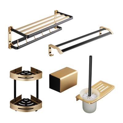 中国 Modern Brass Hardware Hotel Bathroom Accessories Gold Set Luxury 5 Pieces 販売のため