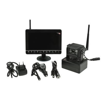 China Available IP69K Waterproof Battery Operated Digital Wireless Rear View Camera And Monitor System for sale