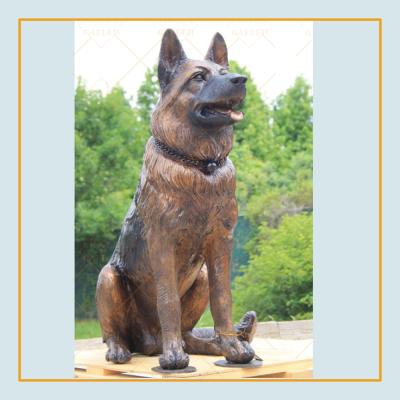 China Europe Metal Outdoor Decorative Animal Sculpture Life Size Bronze German Shepherd Dog Statue For Sale for sale