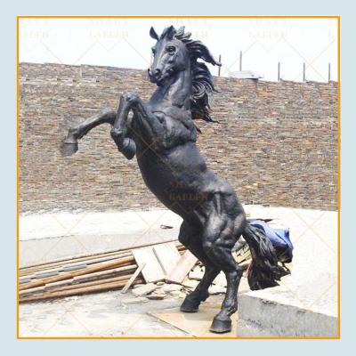 China Europe 2021 Hot Sale Life Size Solid Bronze Sculpture Rearing Horse Statue for sale