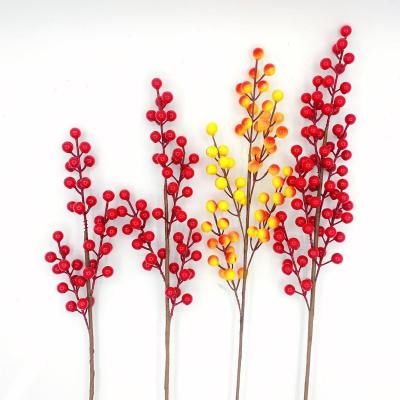 China Wholesale Home Decorative Weeding Berry Branch Simulated Craft Artificial Red Berry For Xmas Tree Ornaments Plastic 6 Forks for sale