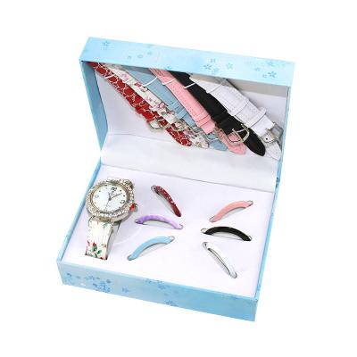 China Promotional Gift Quartz Watch Interchangeable Strap Gift Set For Ladies And Girls for sale