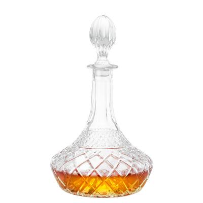 China Wholesale Customized High End Transparent Clear Glass Wine Brandy Tequila Vodka Pattern Liquor Whiskey Decanter For Bar Home Decoration for sale