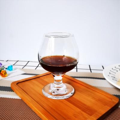 China Good Quality Modern High End Customizable Transparent Wine Cognac Glass Mug for sale