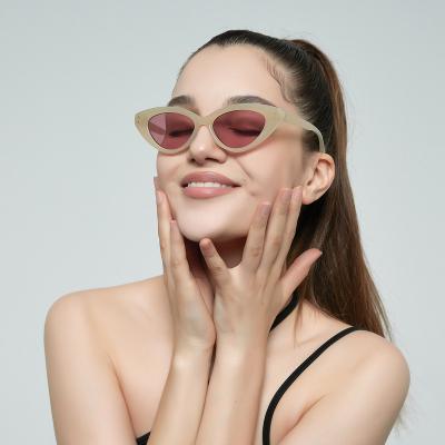 China 2023 fashion sunglasses women fashion small uv400 rivet decoration faces wholesale sunglasses cat eye sunglasses black china glass small for sale