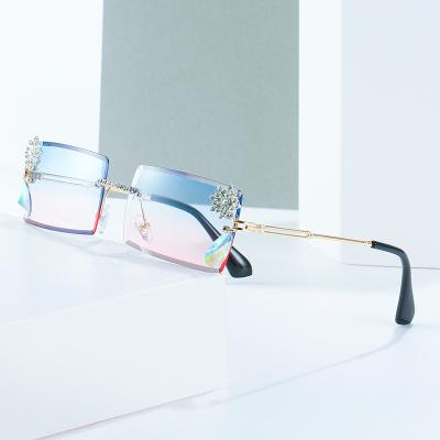 China Fashion Sunglasses 2023 New Diamond Party Personality Rhinestone Rimless Sunglasses Crystal Rectangle Sun Square Glass Small for sale