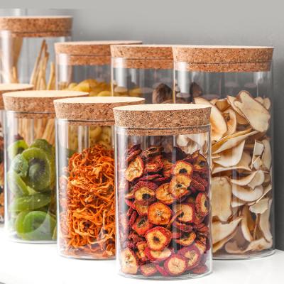 China Eco-friendly Freshness Preservation Wholesale Wide Mouth Jar Round Borosilicate Glass Jar With Wooden Lid for sale