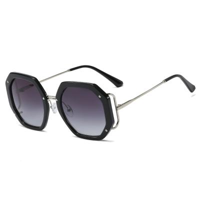 China Fashion sunglasses 2021 hot sale high quality sunglasses retro eye glass polarized sunglasses for women for sale