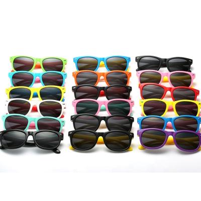 China Fashion Sunglasses 2021 New Fashion UV400 Polarized Safer Kids Sunglasses Plastic Silicone Baby Kids Sunglasses For Beach Sea Or Outdoor for sale