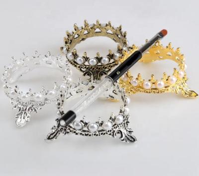 China Vintage Manicure Pearl Crown Golden Pen Holder Brush Holder Fancy Nail Tools for sale