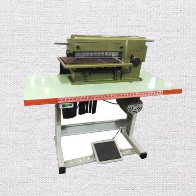 China Garment Shop Manufacturers Direct Wholesale Leather Cutting Machine PVC Open Cutting Machine 16 Inch Leather Cutting Machine for sale