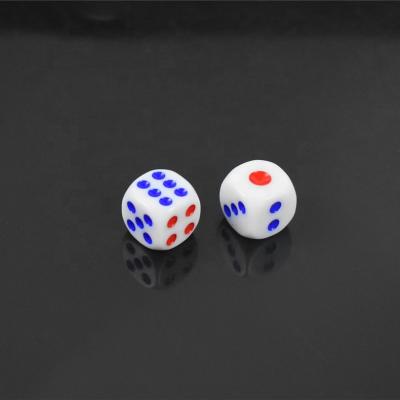 China 100PCS/Red and Blue Bar Nightclub Dice High Quality Drinkable Dice 16mm Entertainment Mahjong Dice New Material Lubrication for sale