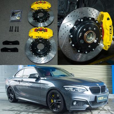 China 2 Serie F22 BMW Big Brake Kit Voor 18 Inch Auto Velg Voor 6 Zuiger Remklauw Rem Kit om Auto Remsysteem Te koop