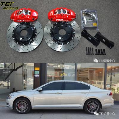 China Kit de freno delantero grande 4 pinzas de pistón con rotor 330x28mm BBK Sistema de freno automático para Volkswagen Magotan 17 pulgadas del borde del coche en venta