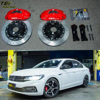 Chine Kit de freinage avant 4 étriers avec 330x28mm BBK rotor système de freinage automatique pour Volkswagen Bora 17 pouces jante de voiture à vendre