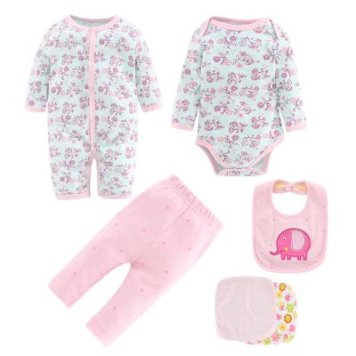 China Lovely comfortable newborn baby jumpsuit gift set wholesale baby romper clothes for sale