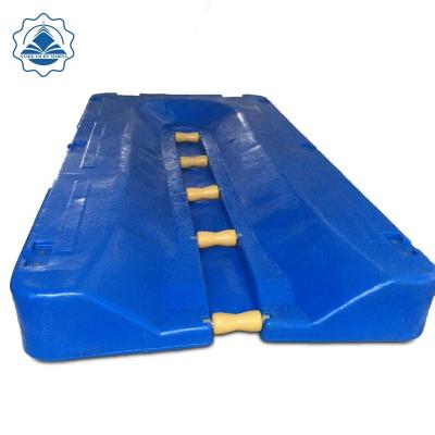 China LLDPE dock deck sea doo modular floating jet ski 300 suitable for design sea scooter dock PONTOON LIFT for sale