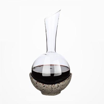 China New classic/postmodern actions Crystal Glass Wine Decanter handmade transparent for sale