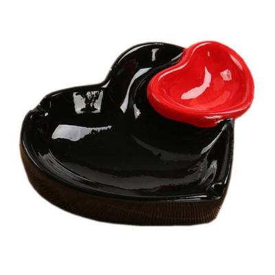 China Personality Wholesale Custom Luxury OEM Colored Love Heart Shape Crystal Ceramic Cigar Ashtray Ashtray for sale