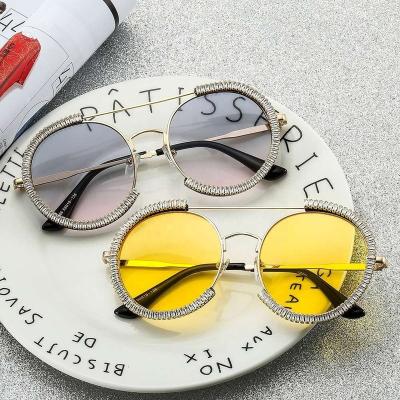 China New Fashion Sunglasses Round Sunglasses Elegant Rhinestone Diamond-studded Ring-shaped Eyewear for sale