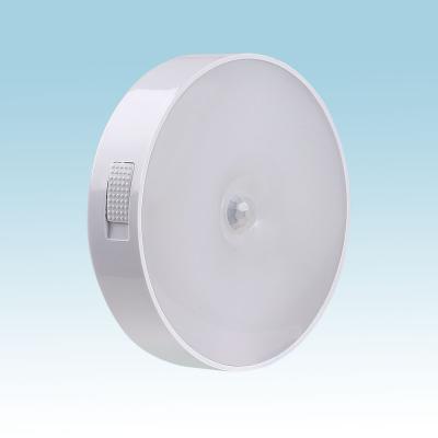 China Smart Light Sensor Control Led Motion Sensor Night Light Mini Led Night Light With Battery Lamp Indoor Led Night Light for sale