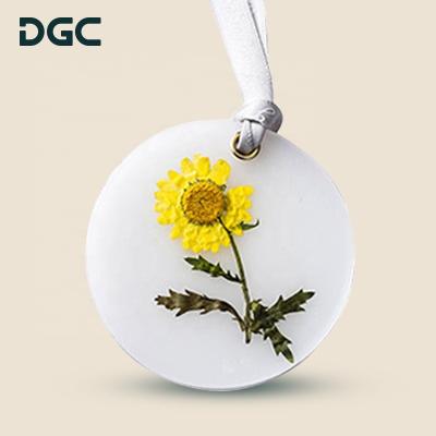 China Beautiful Dry Flower Aromatherapy Wax Flakes Pendant By Home Fresh Festival Decoration Pick China DGC Decoration Wardrobe for sale