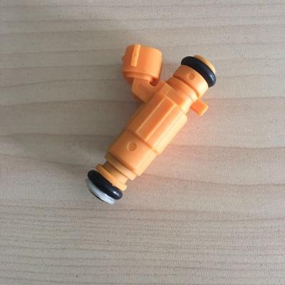 China VW Auto Parts High Quality Fuel Injector 35310-2B020 for sale