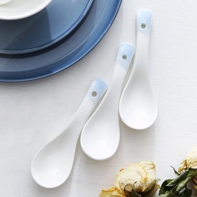 China Viable Chinese Simple Ceramic Gradient Groat Soup Fancy Blue White Spoons for sale