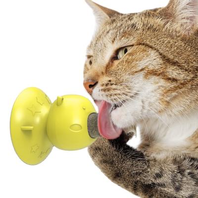 China New Viable Wholesale Luxury Chewing Teeth Cleaning Dog Cat Licking Snack Mint Ball Toy for sale