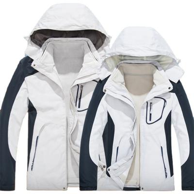 China Outdoor Man Breathable Women Three In One Fleece Detachable Two Piece Windproof Jackets Thickened Mountaineering Jackets for sale