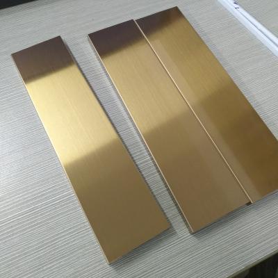 Chine L'appartement de surface de miroir de Rose Gold Black Gold Color 8K droit à l'intérieur de l'équilibre faisant le coin de bord de tuile pour des escaliers affilent la transition d'équilibre à vendre