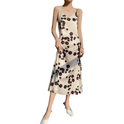 China New breathable 2022 summer soft wind ink printing thin long temperament reducing age halter dress for sale