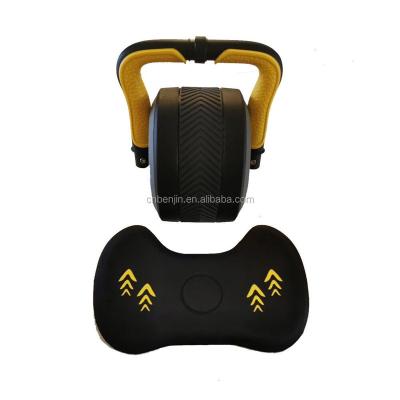 China Kettlebell & ABS Rollwer Home Office Gym Fitness Exercises Ab Wheel Abdominal Roller For With Knee Pad for sale