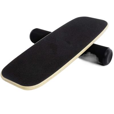 China Slip-resistant outdoor wooden balance board trainer, use for surfing, skateboarding, snowboarding practice, strengthen core and increase coordination for sale