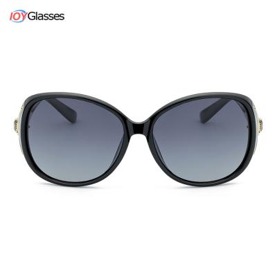 China Fashion Sunglasses Classic Luxury Sunglasses For Women Trendy Designer Polarized Lens UV400 for sale