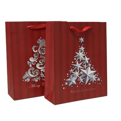 China Christmas Recyclable Ready To Ship Good Selling Logo White Card Paper Bag Cheap Gift Craft Wholesalers for sale