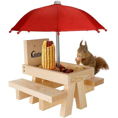 China Europe Squirrel Table Feeder Garden Feeder Pendant Corn Nut Squirrel Bird Outdoor Wooden Table Animal Feeding Wholesale for sale