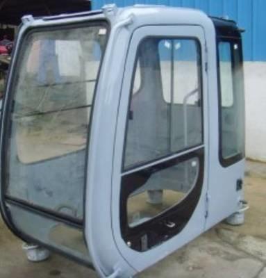 China OEM Hitachi ZX200-5 Excavator Cab/Cabin Operator Cab and Spare Parts Excavator Glass en venta