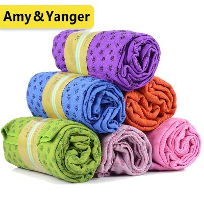 China Non-Slip Yoga Towel Yoga Exercises BSCI Factory Microfiber Dry And Kind Sweat Quickly Absorb With Flower Dots for sale