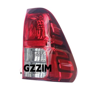 China Toyota Hilux 2015 Acessórios de carro Luz de carro Luz traseira LED Luz vermelha à venda