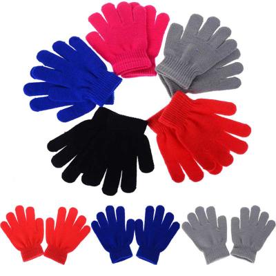 China Simple hot sale customized size kids knitted stretch mittens luvas solid full finger knit warm kids winter gloves for sale