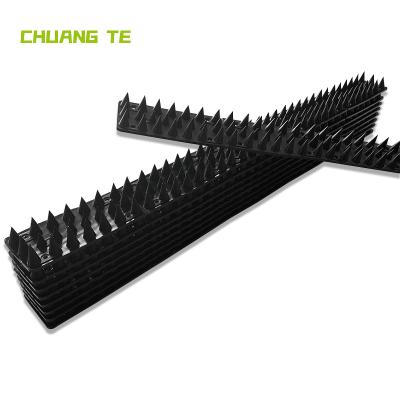 China Self Defense Spike Cat Deterrent Mat pp Material Wild Viable Yard Proof Bird Alert Spikes Cat Fence Spikes Snake Squirrel for sale