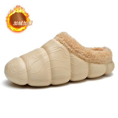 China Fashion trend cotton slippers winter large size couple outdoor light weight warm home shoes plus cotton slippers for sale