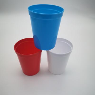 China Beautiful Smooth 16oz Stadium Cups Plastic Cups With Colorful Printing Logo for sale