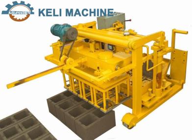 中国 Interlock Concrete Block Brick Making Machine 415V Semi Automatic KL40-3A 販売のため